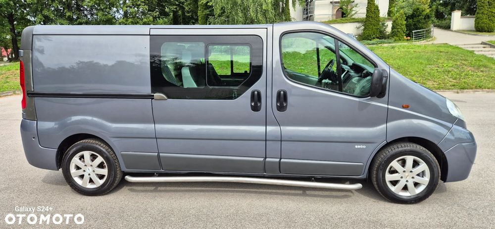 Opel Vivaro - 11