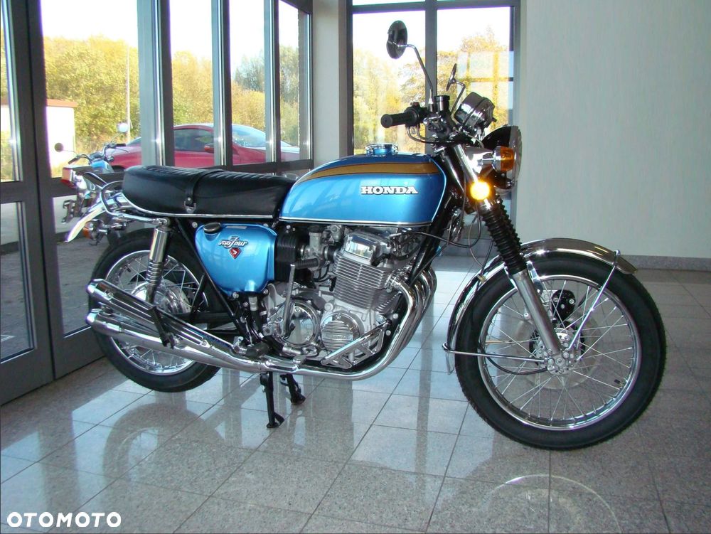 Honda CB - 1