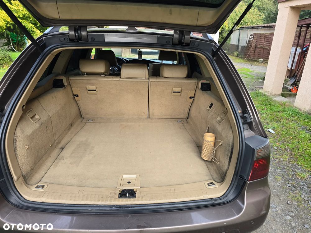 BMW Seria 5 525d - 22