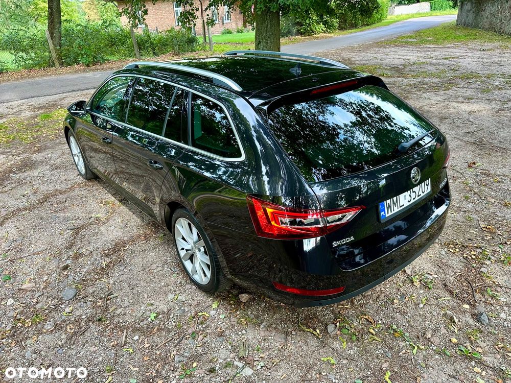 Skoda Superb 2.0 TDI DSG L&K - 30