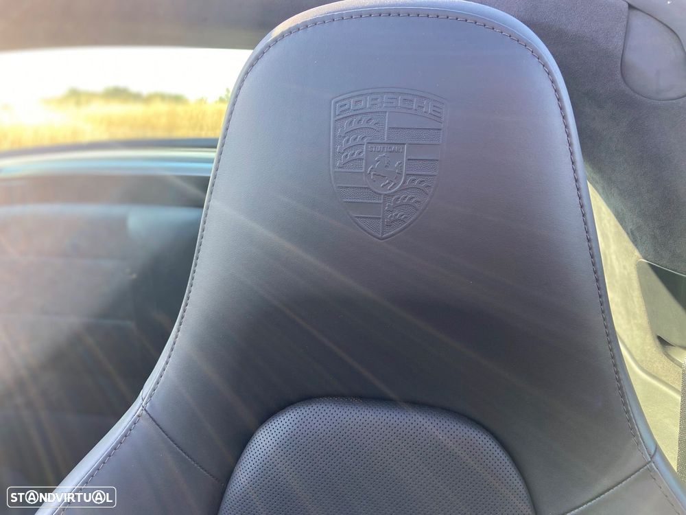 Porsche 911 Série F - 10