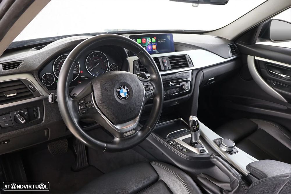BMW 330 e iPerformance Line Sport - 3