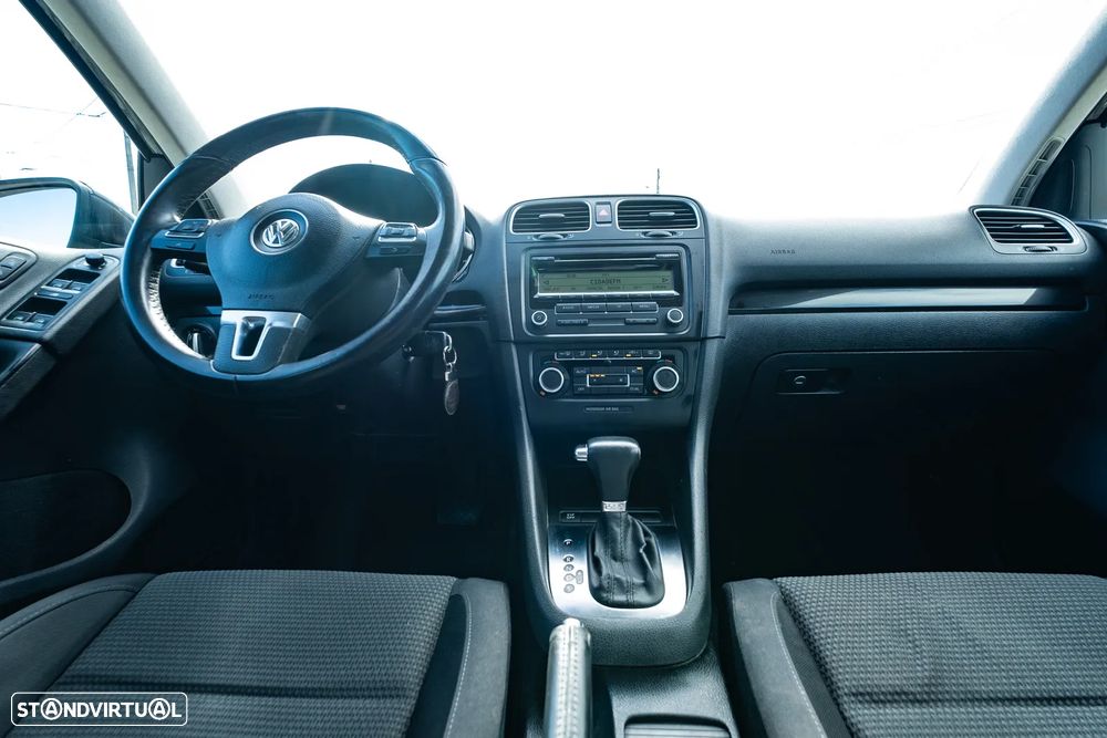 VW Golf 2.0 TDi Highline DSG - 20