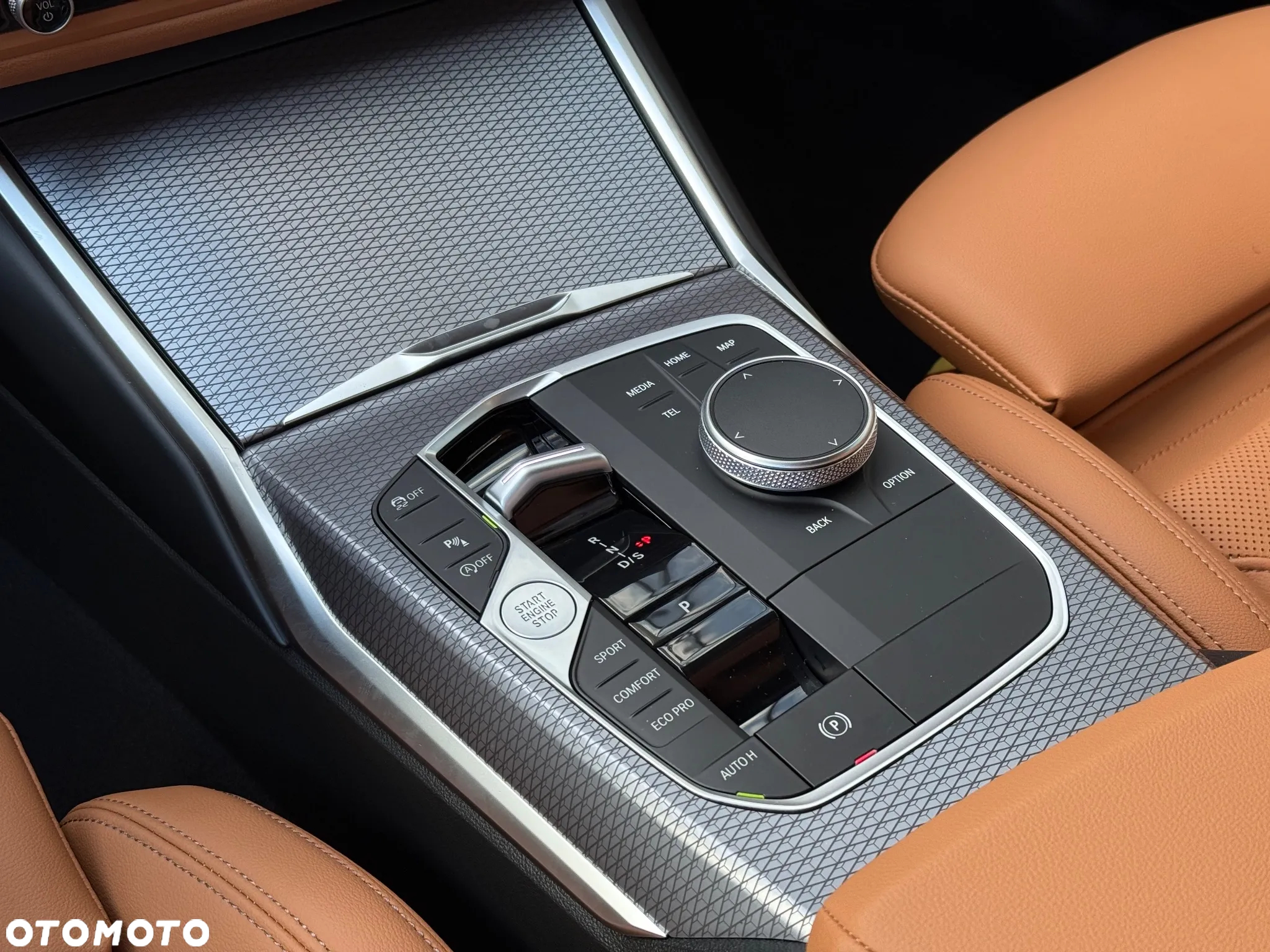 BMW Seria 3 318i M Sport - 22