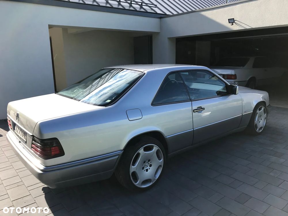 Mercedes-Benz Klasa E 320 - 2