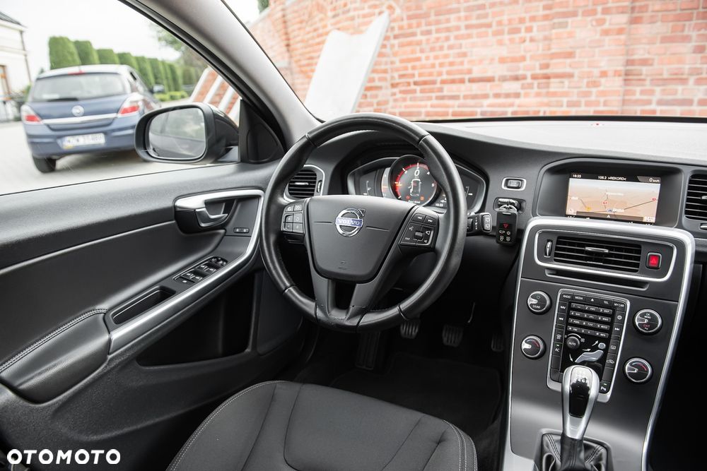 Volvo V60 D2 Kinetic - 26
