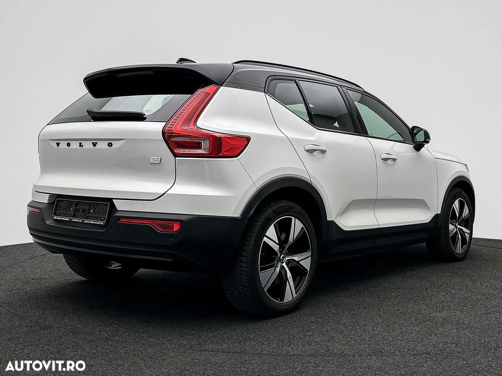 Volvo XC 40 Recharge Twin Motor AWD Plus - 5