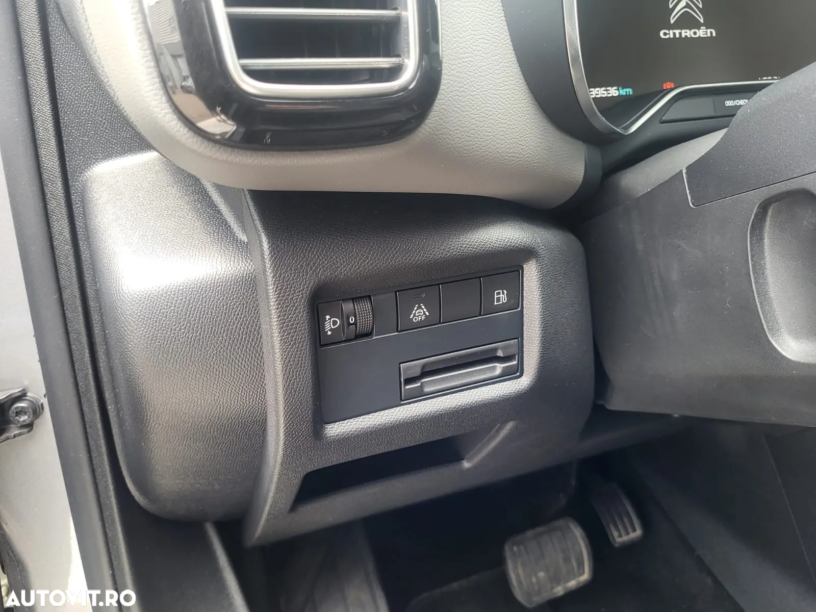 Citroën C5 Aircross Hybrid 225 e-EAT8 FEEL PACK - 23
