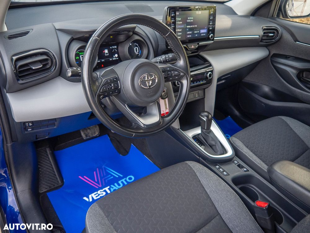 Toyota Yaris Cross 1.5 VVT-i HSD 4x2 Active - 3