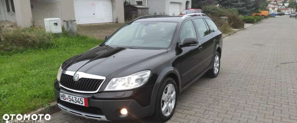 Skoda Octavia Combi 2.0 TDI DPF Scout 4x4 - 1