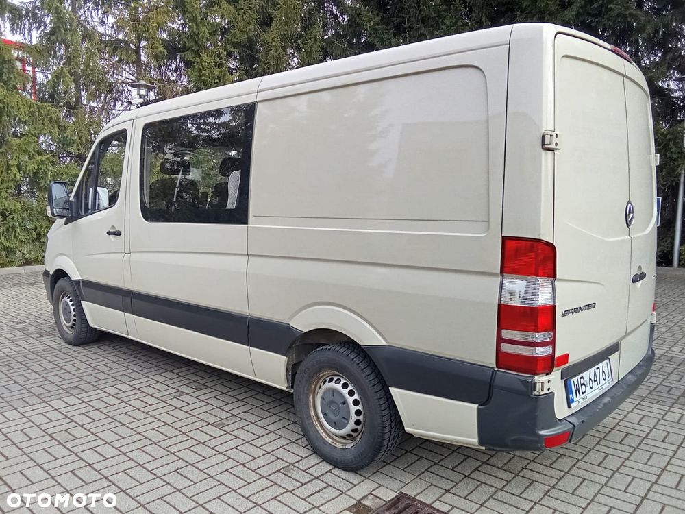 Mercedes-Benz Sprinter 906.211 - 8