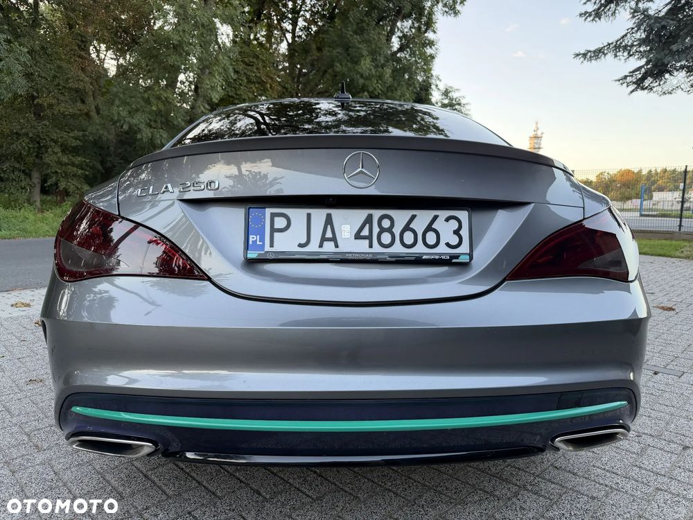 Mercedes-Benz CLA 250 7G-DCT AMG Line - 4