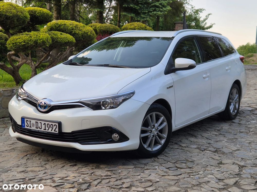 Toyota Auris - 10