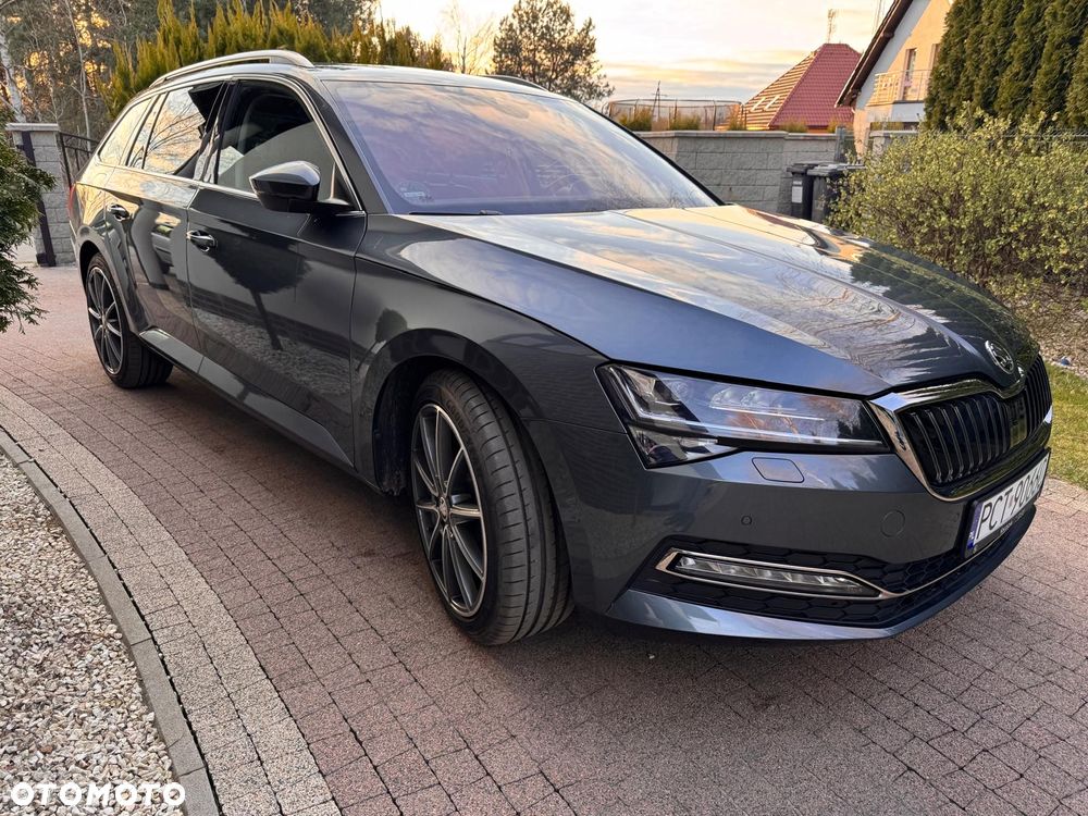 Skoda Superb 2.0 TDI DSG Premium Edition - 38