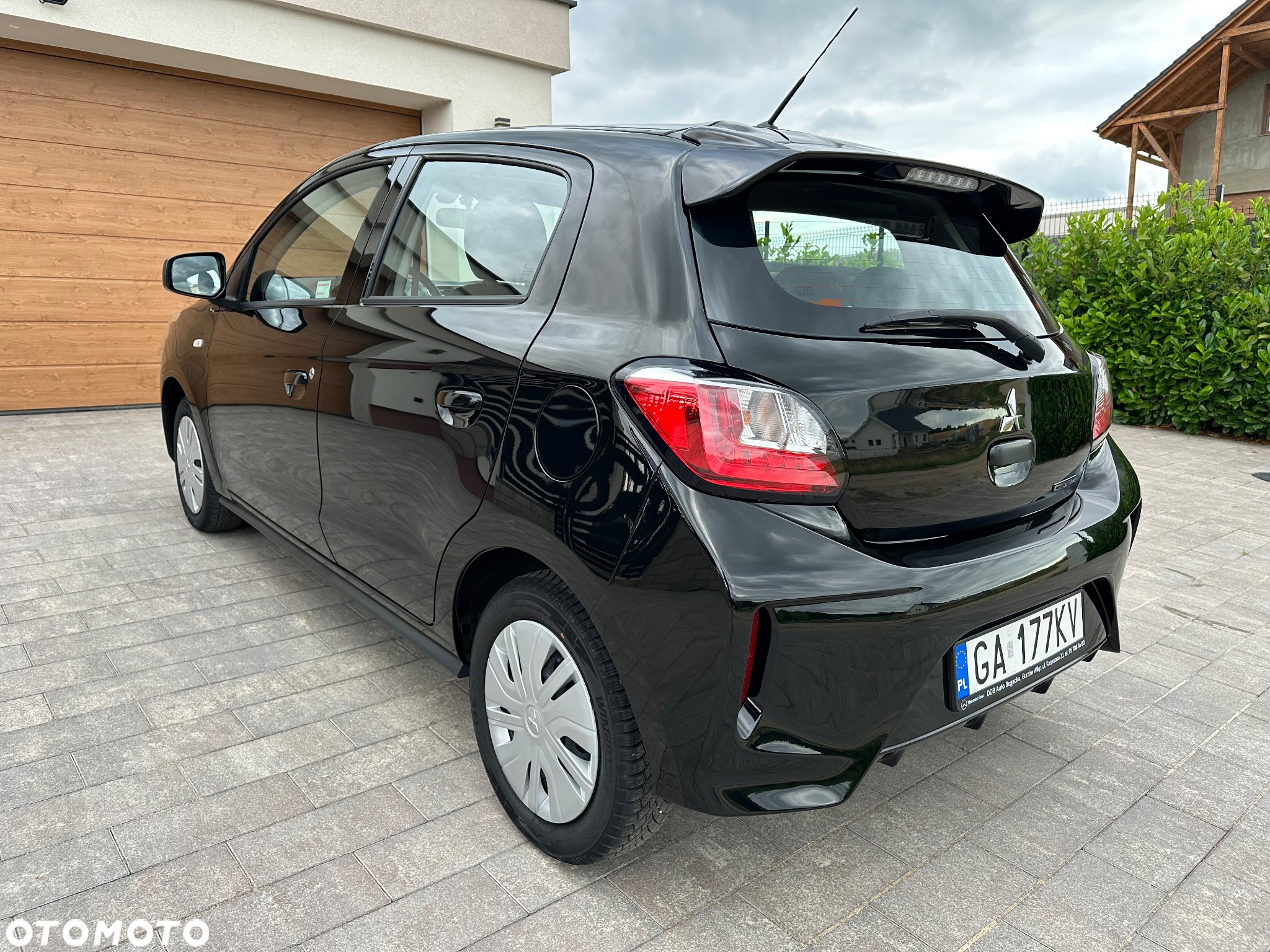 Mitsubishi Space Star 1.2 AS&G Intense - 6