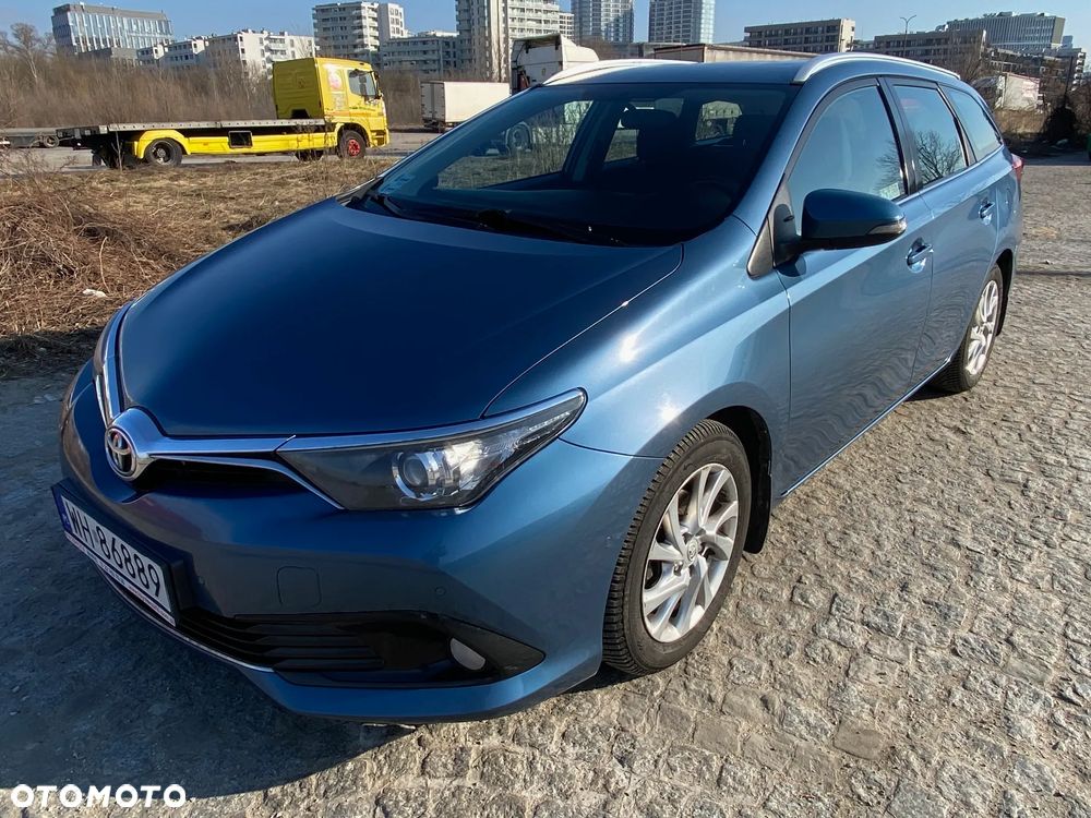 Toyota Auris 1.6 D-4D Comfort - 2