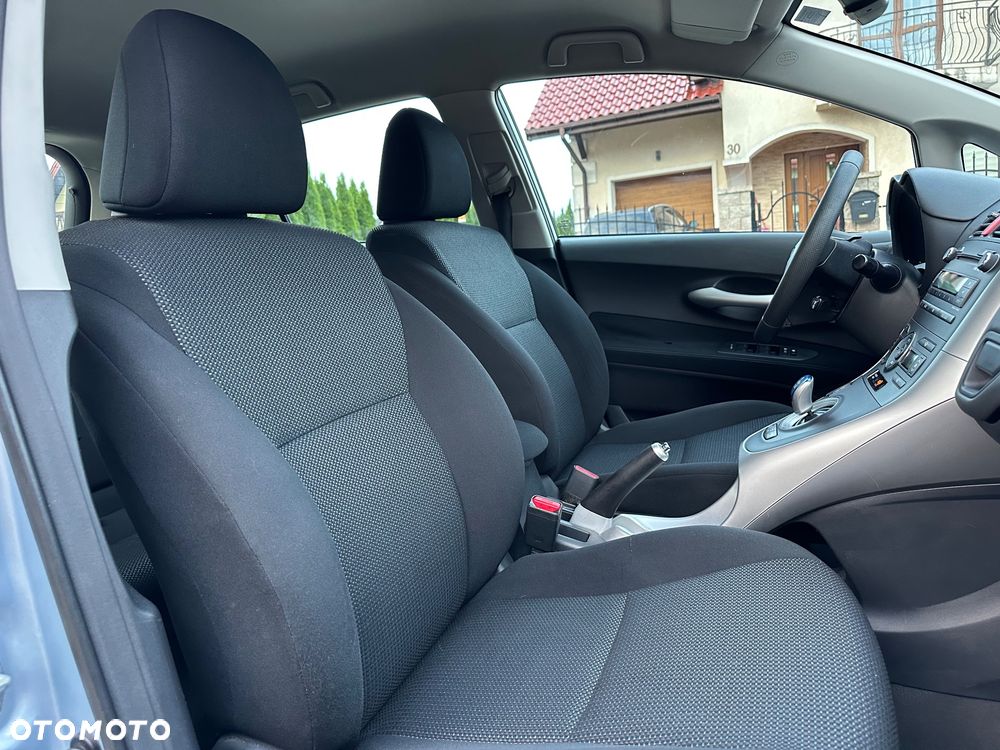 Toyota Auris 1.8 HSD Luna - 21