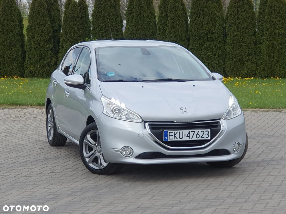 Peugeot 208 - 21