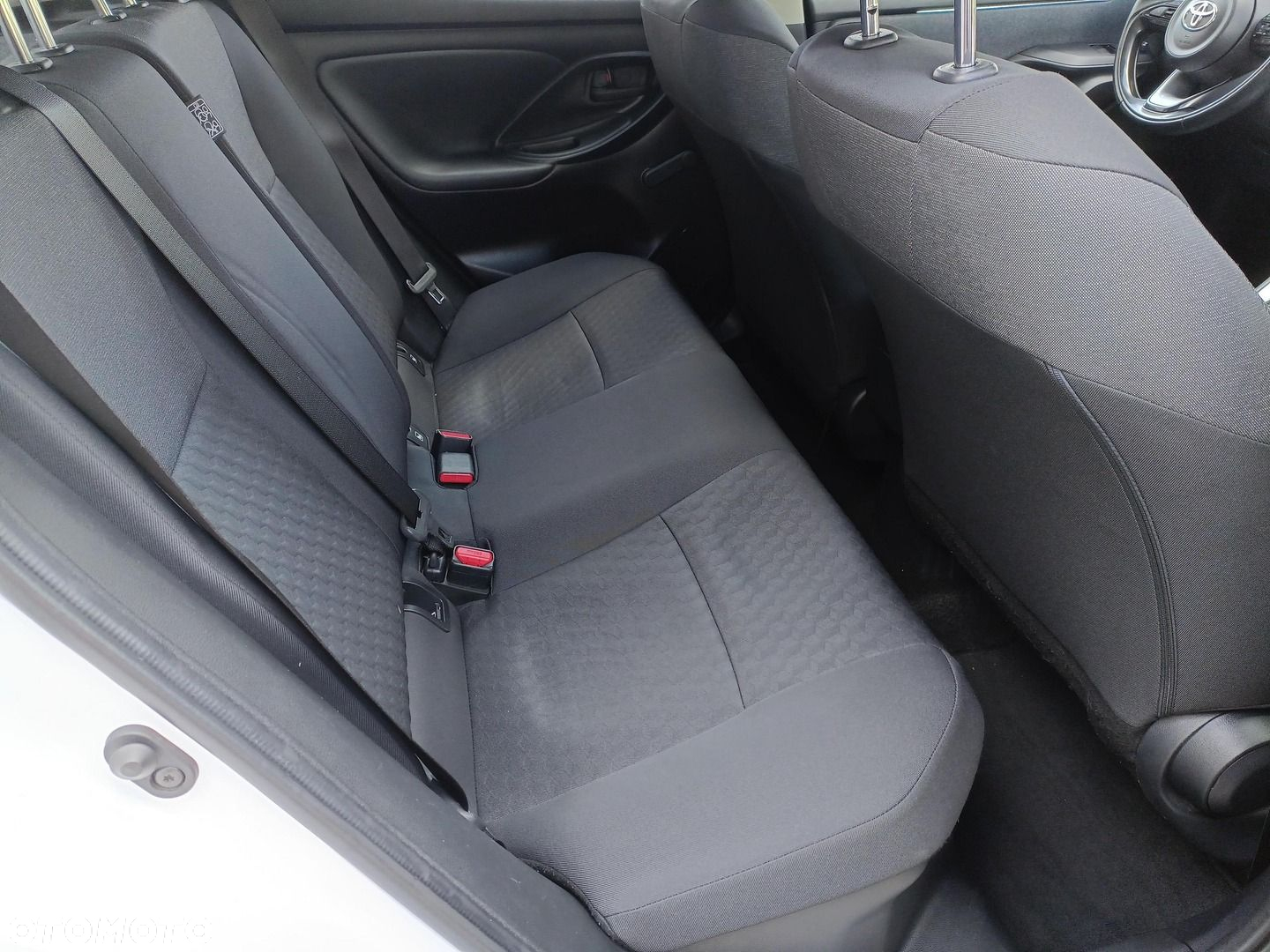 Toyota Yaris Hybrid 1.5 Comfort - 18