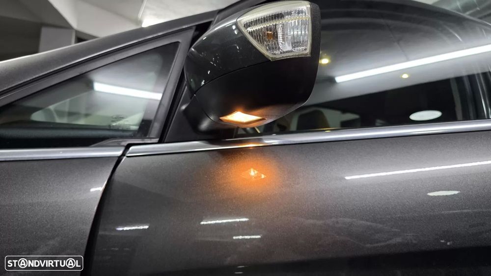 Ford C-Max 1.0 SCTi Titanium S/S - 34