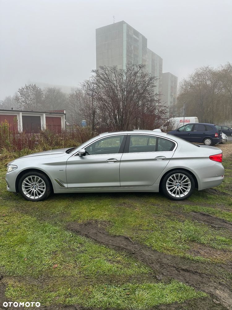 BMW Seria 5 530i xDrive Luxury Line - 3