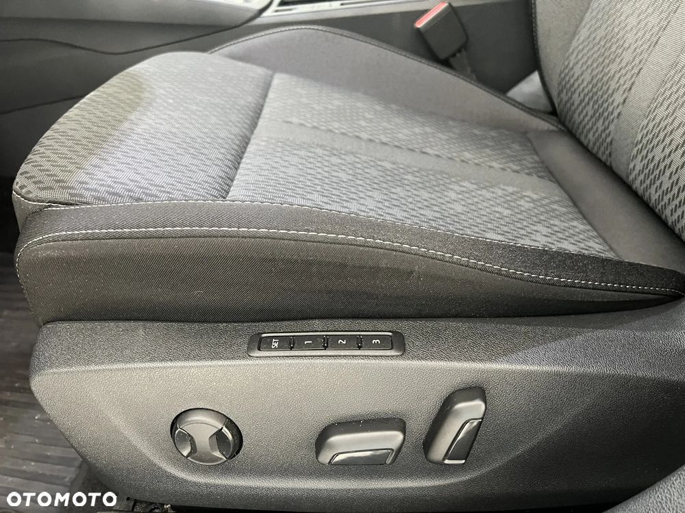 Skoda Octavia 2.0 TSI 4x4 Style DSG - 17