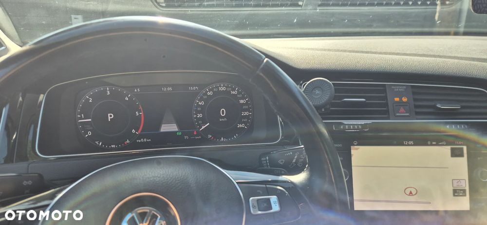 Volkswagen Golf - 11