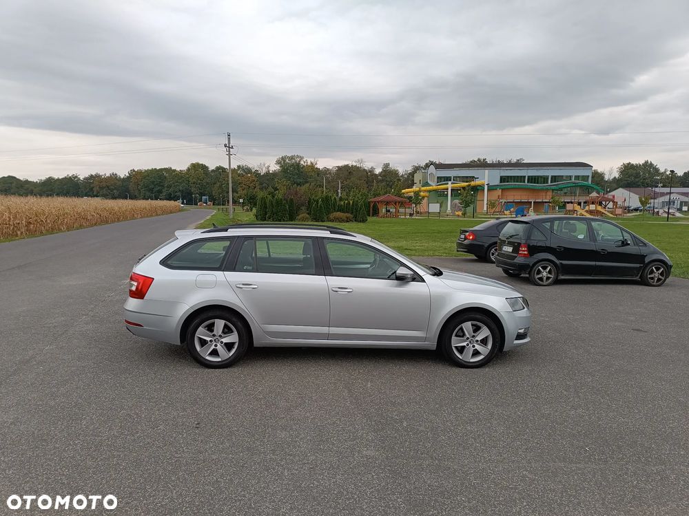 Skoda Octavia 2.0 TSI Clever DSG - 8