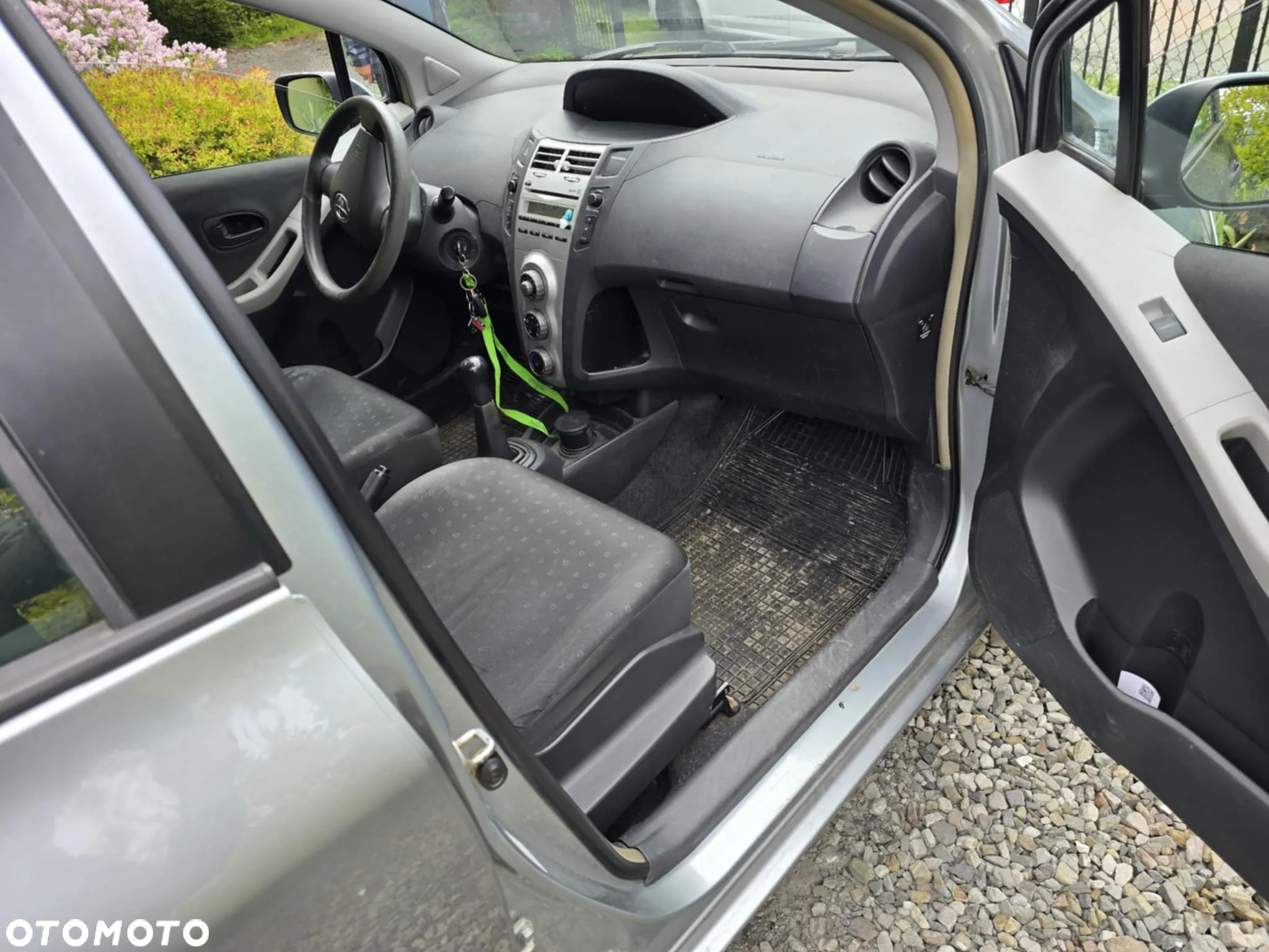 Toyota Yaris - 6
