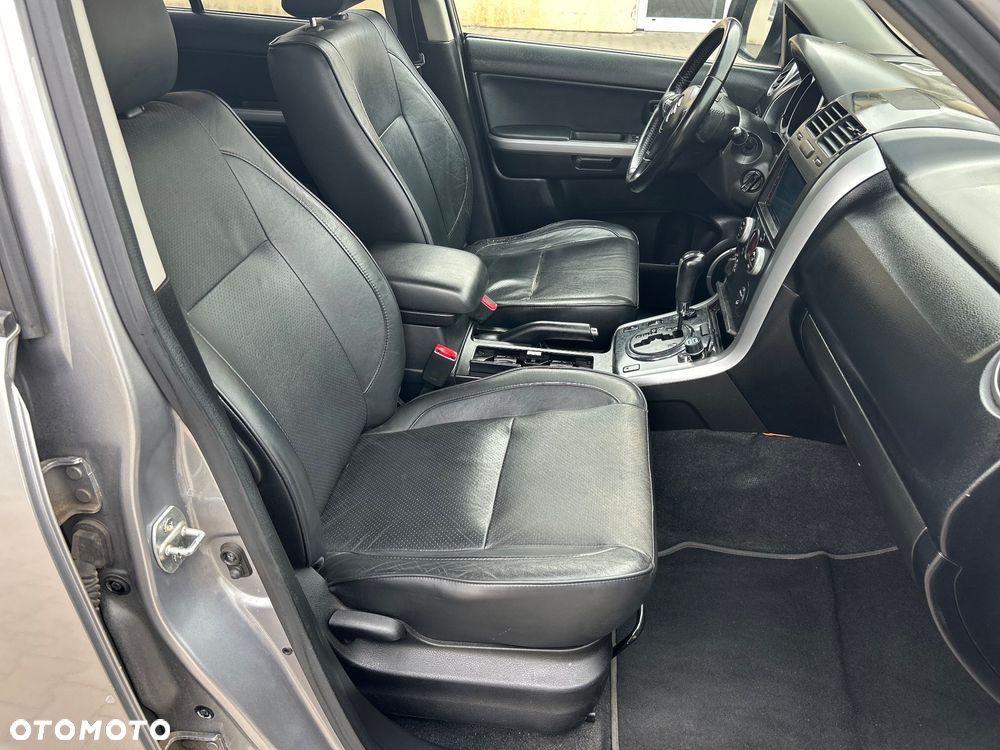 Suzuki Grand Vitara 3.2 V6 Elegance - 24