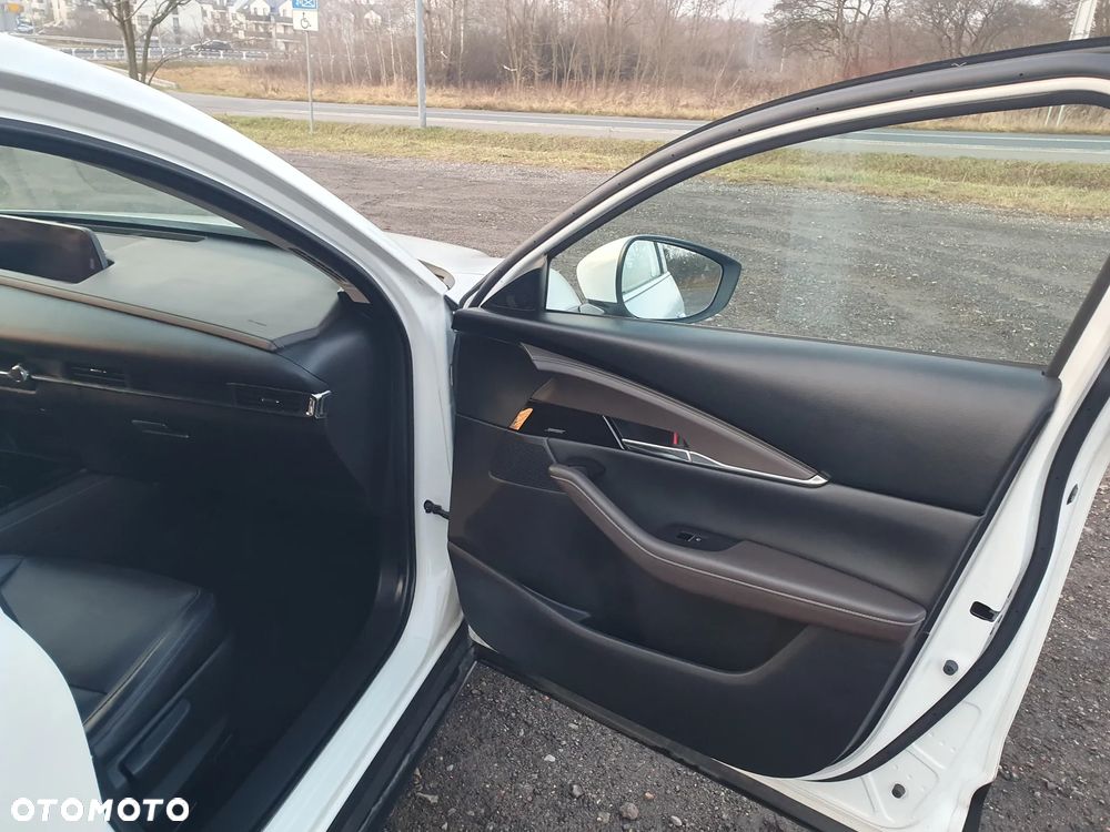 Mazda CX-30 2.0 mHEV Hikari AWD - 26