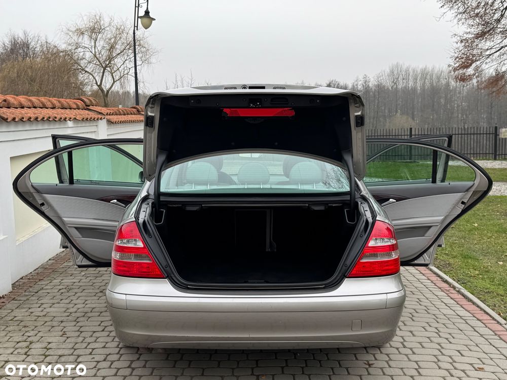 Mercedes-Benz Klasa E - 12