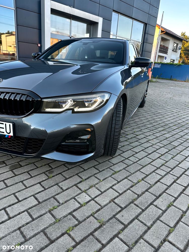 BMW Seria 3 320d M Sport - 4