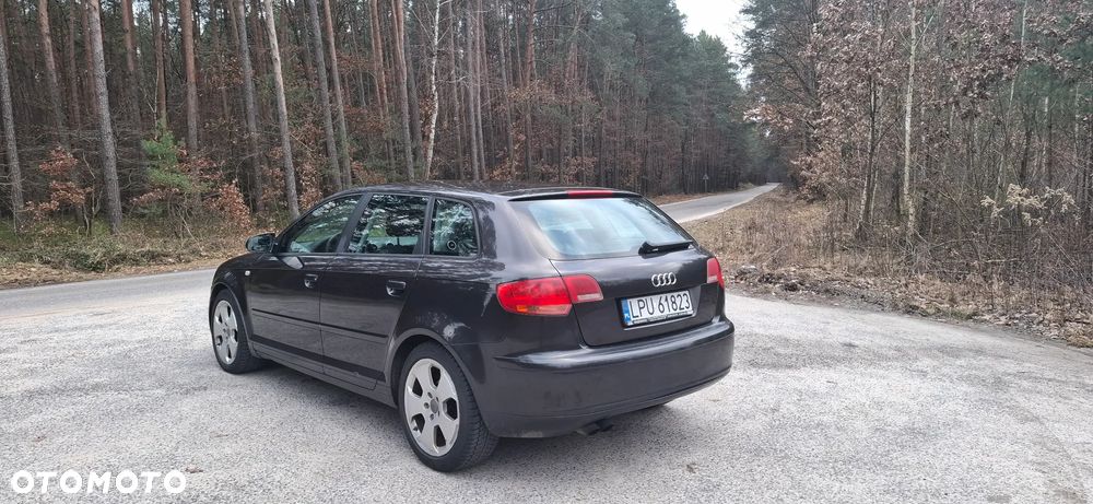 Audi A3 Sportback 2.0 TDI Ambiente - 5