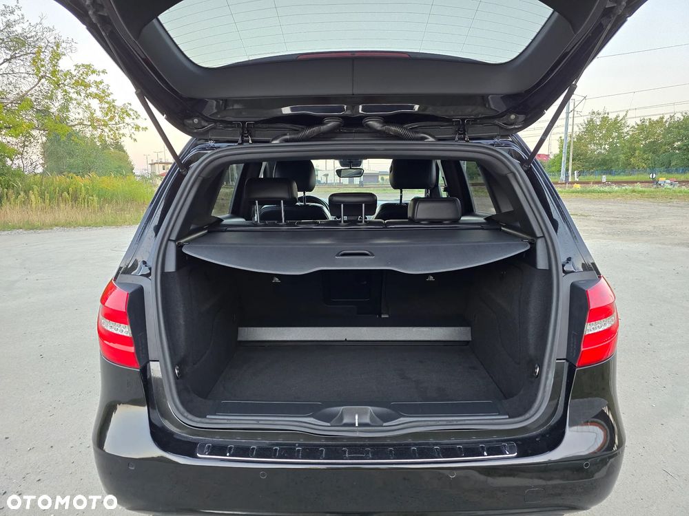 Mercedes-Benz Klasa B 200 BlueEFFICIENCY Edition 1 - 23