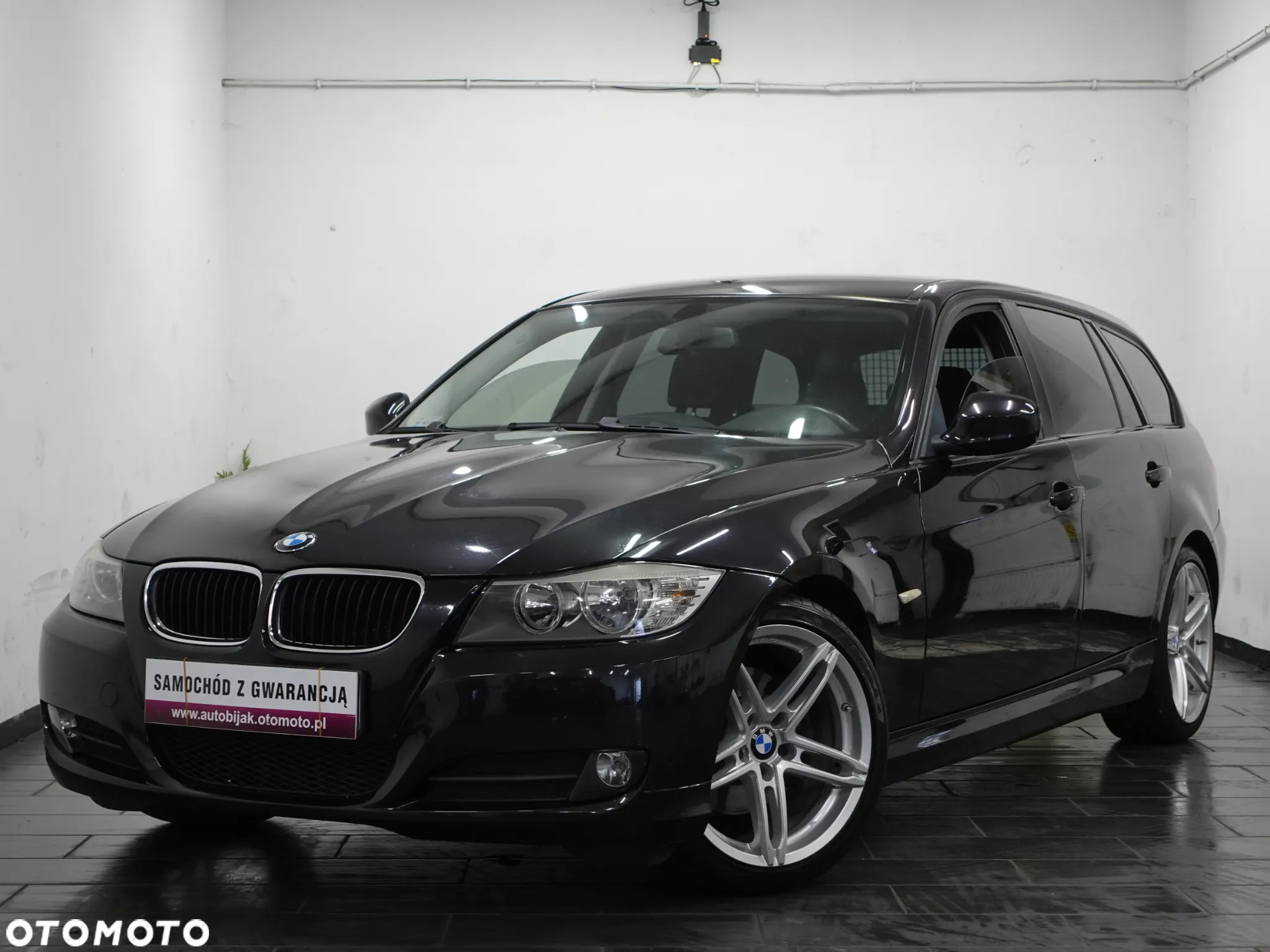 BMW Seria 3 320d DPF Touring - 17