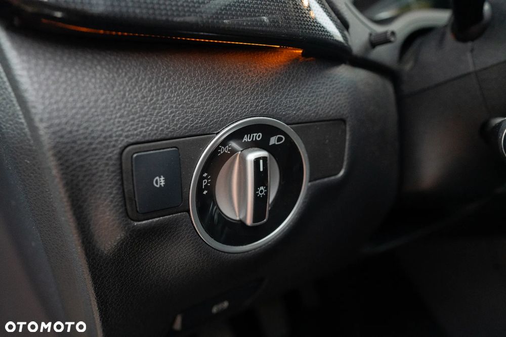 Mercedes-Benz Klasa B 180 BlueEFFICIENCY Edition - 18