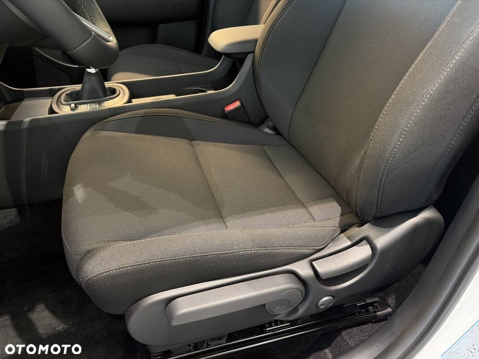 Hyundai Kona - 8