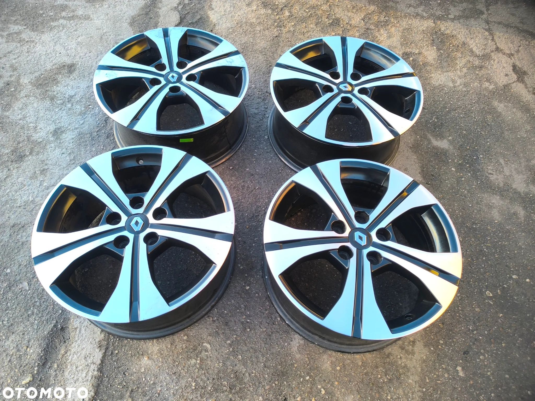 5x114,3 Felgi Aluminiowe Alufelgi 17 Koła RENAULT KAPTUR FLUENCE GRAND SCENIC MEGANE III 3 LATITUDE LAGUNA TRAFIC III 3 DACIA DUSTER NISSAN JUKE PRIMERA P12 NV300 Legnica ALU-RAD - 1