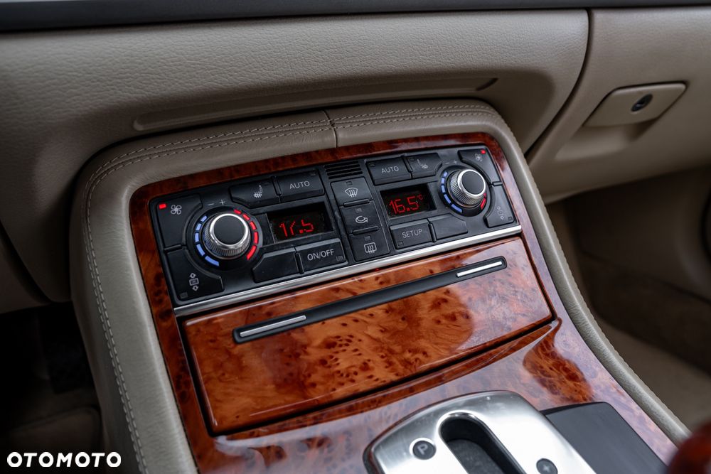 Audi A8 - 33