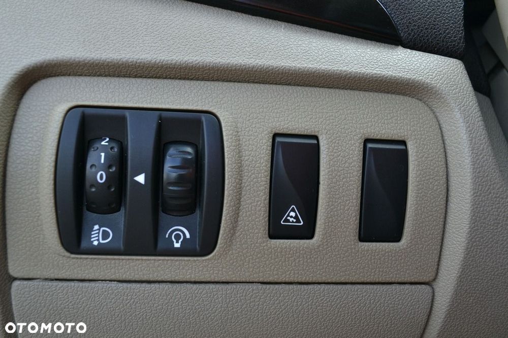 Renault Grand Scenic - 22