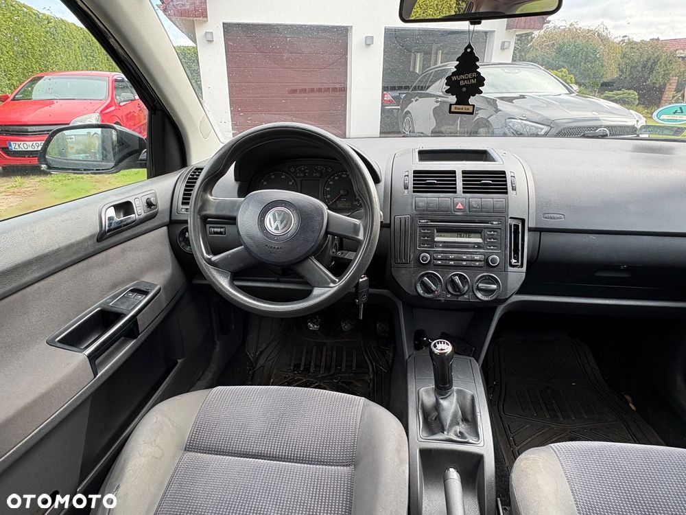 Volkswagen Polo - 17