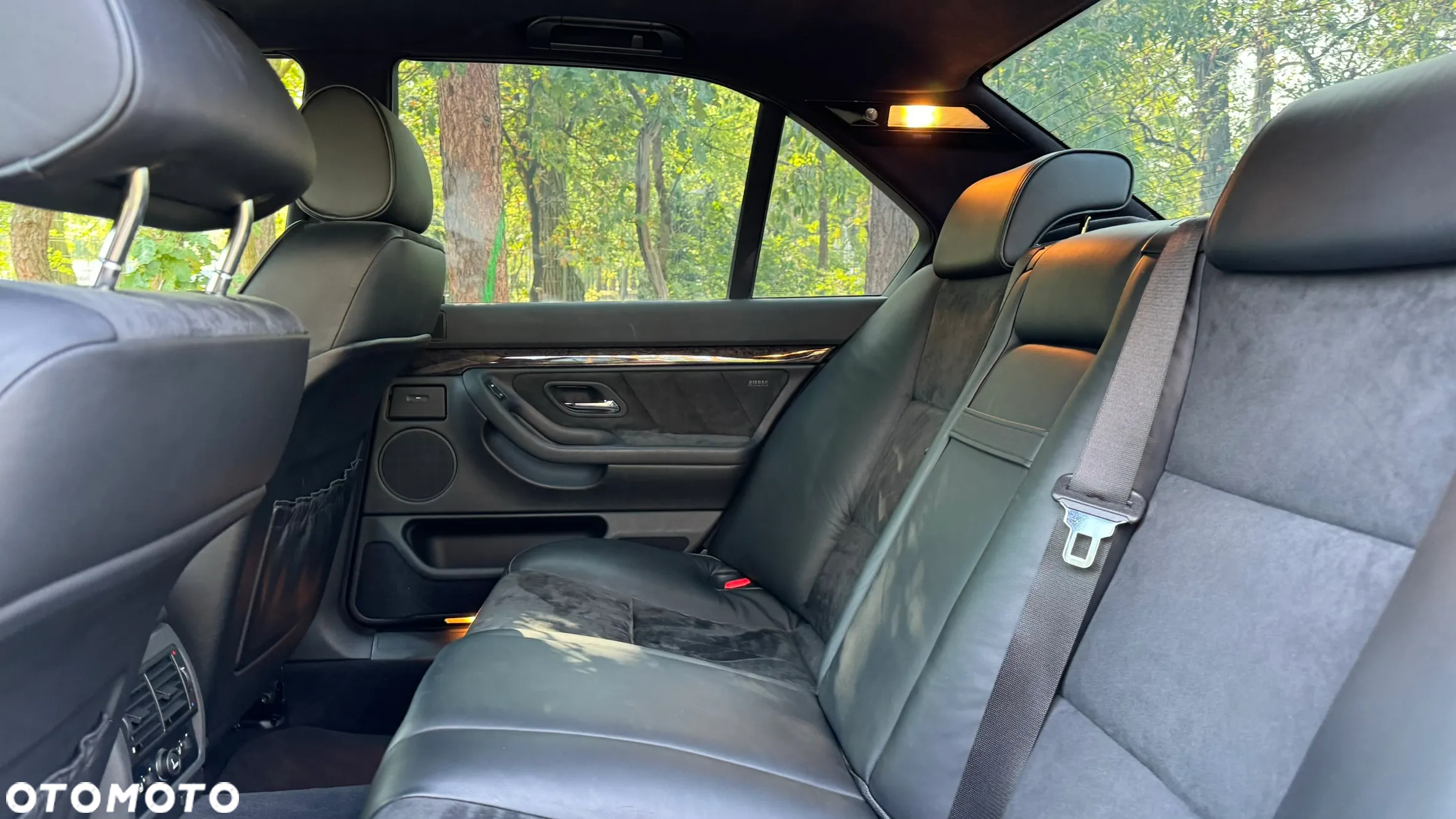 BMW Seria 7 740i - 25