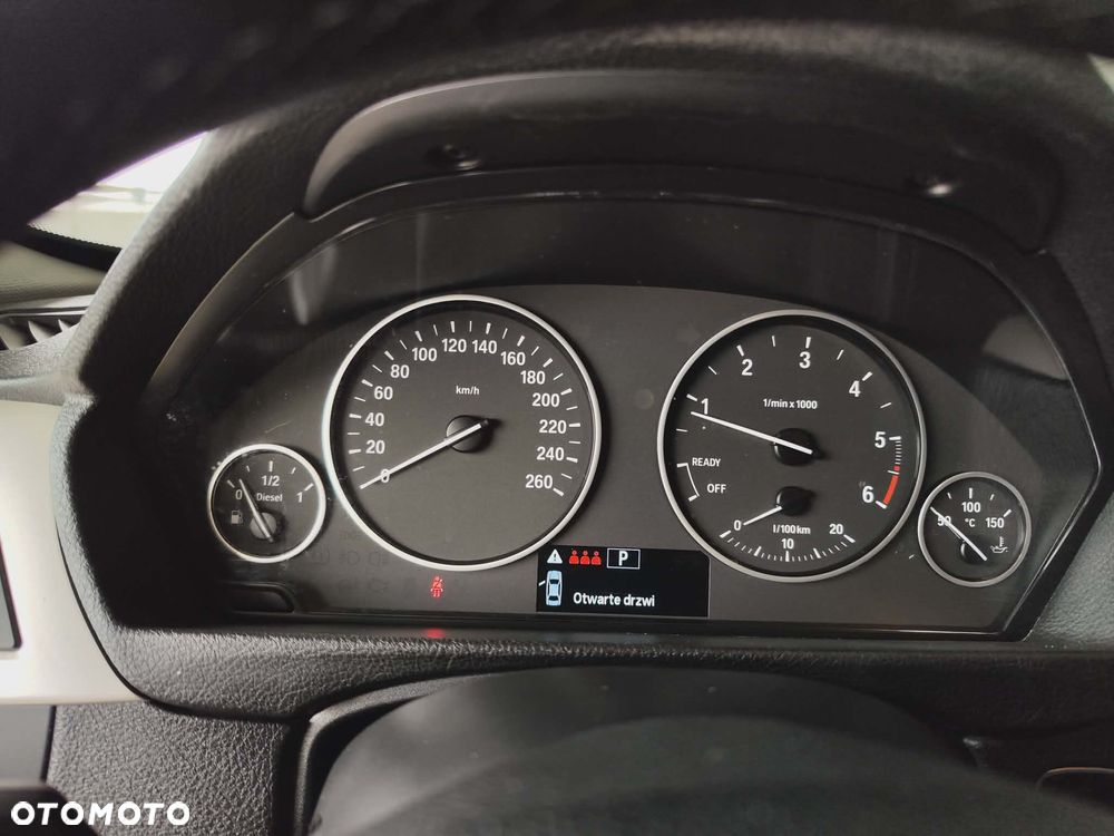 BMW Seria 3 318d Blue Performance Sport Line - 26