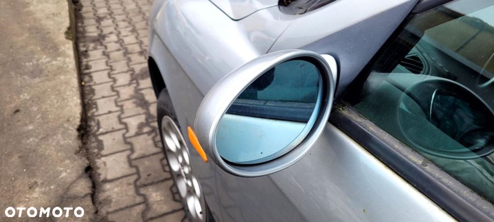LUSTERKO LEWE  Alfa Romeo 156 FL. - 2