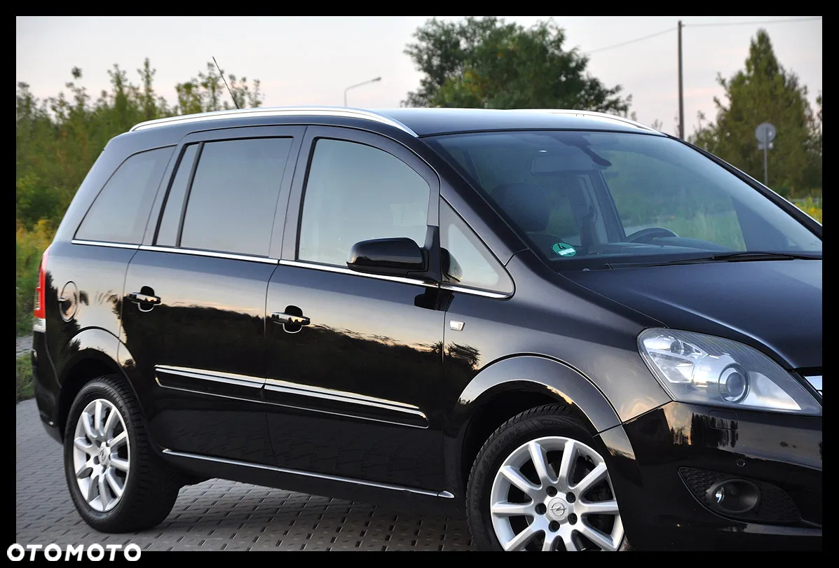 Opel Zafira 1.8 Cosmo - 14