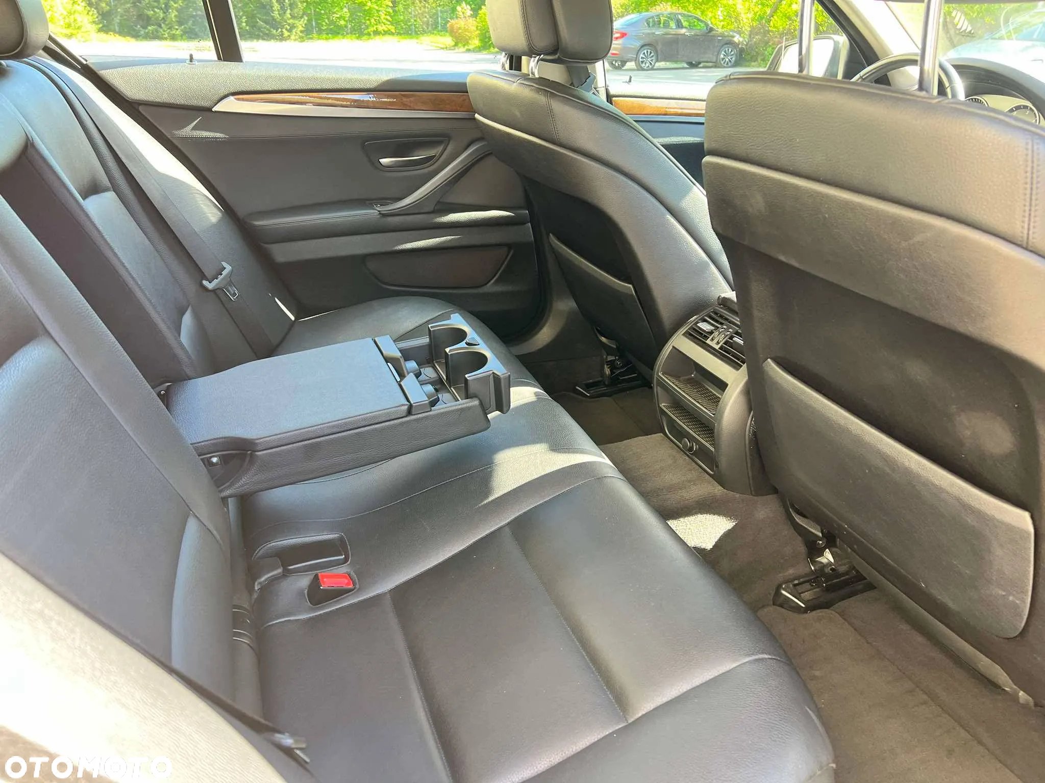 BMW Seria 5 525d - 16