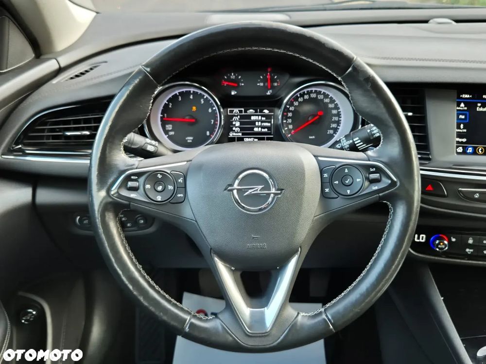 Opel Insignia 1.5 T Innovation S&S - 33