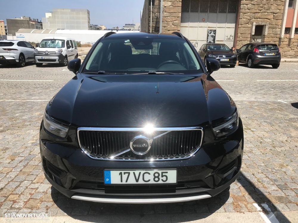 Volvo XC 40 1.5 T3 Tech Edition - 1