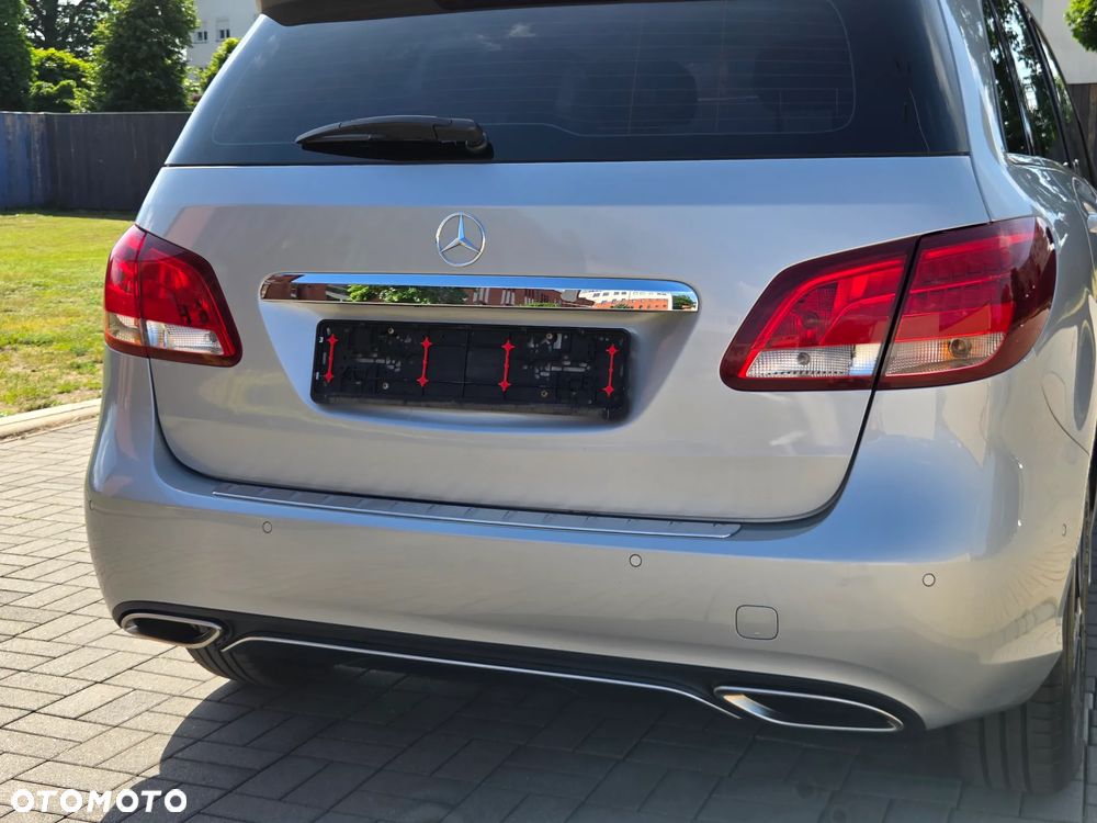 Mercedes-Benz Klasa B 180 7G-DCT Edition - 14